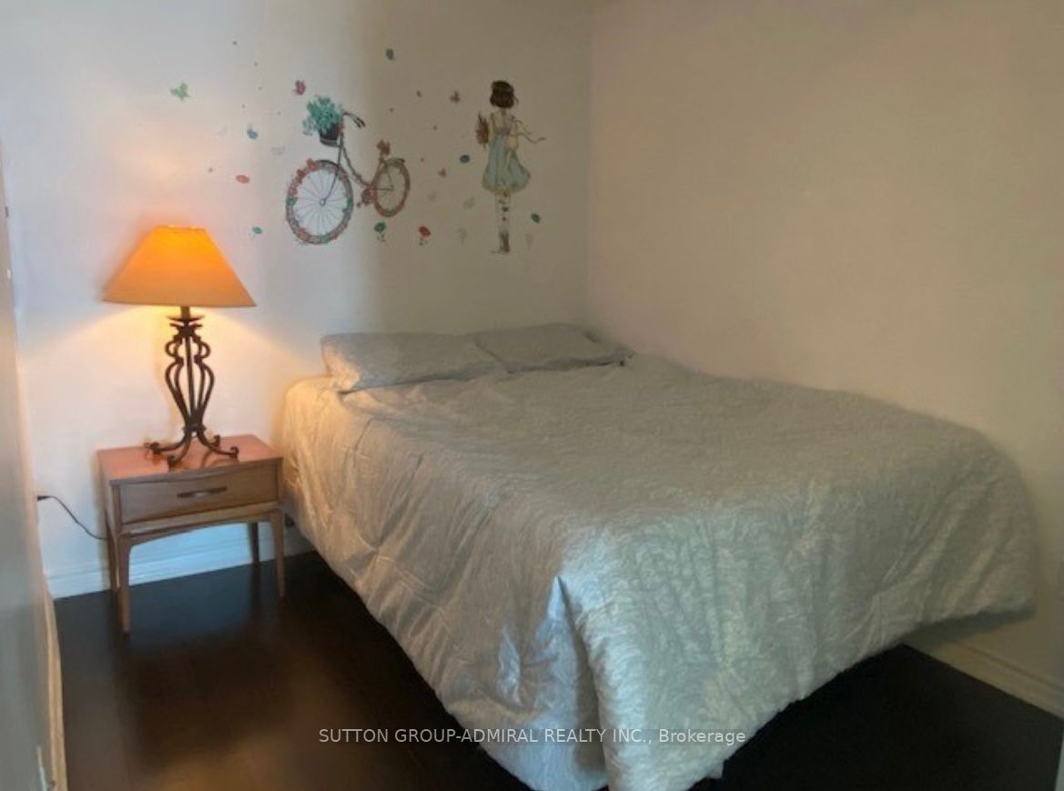 386 Yonge St, #5401