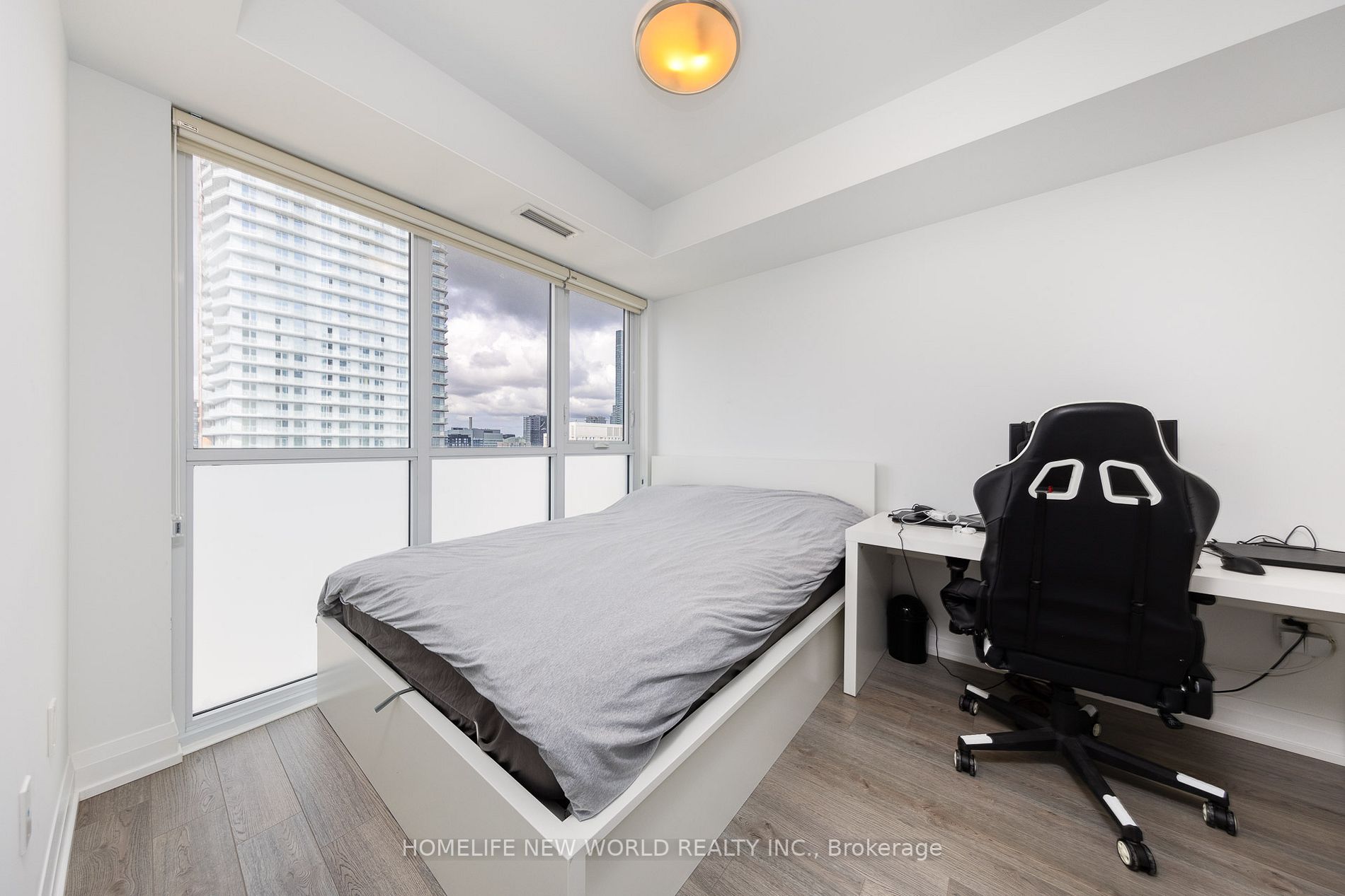 77 Mutual St, #3407