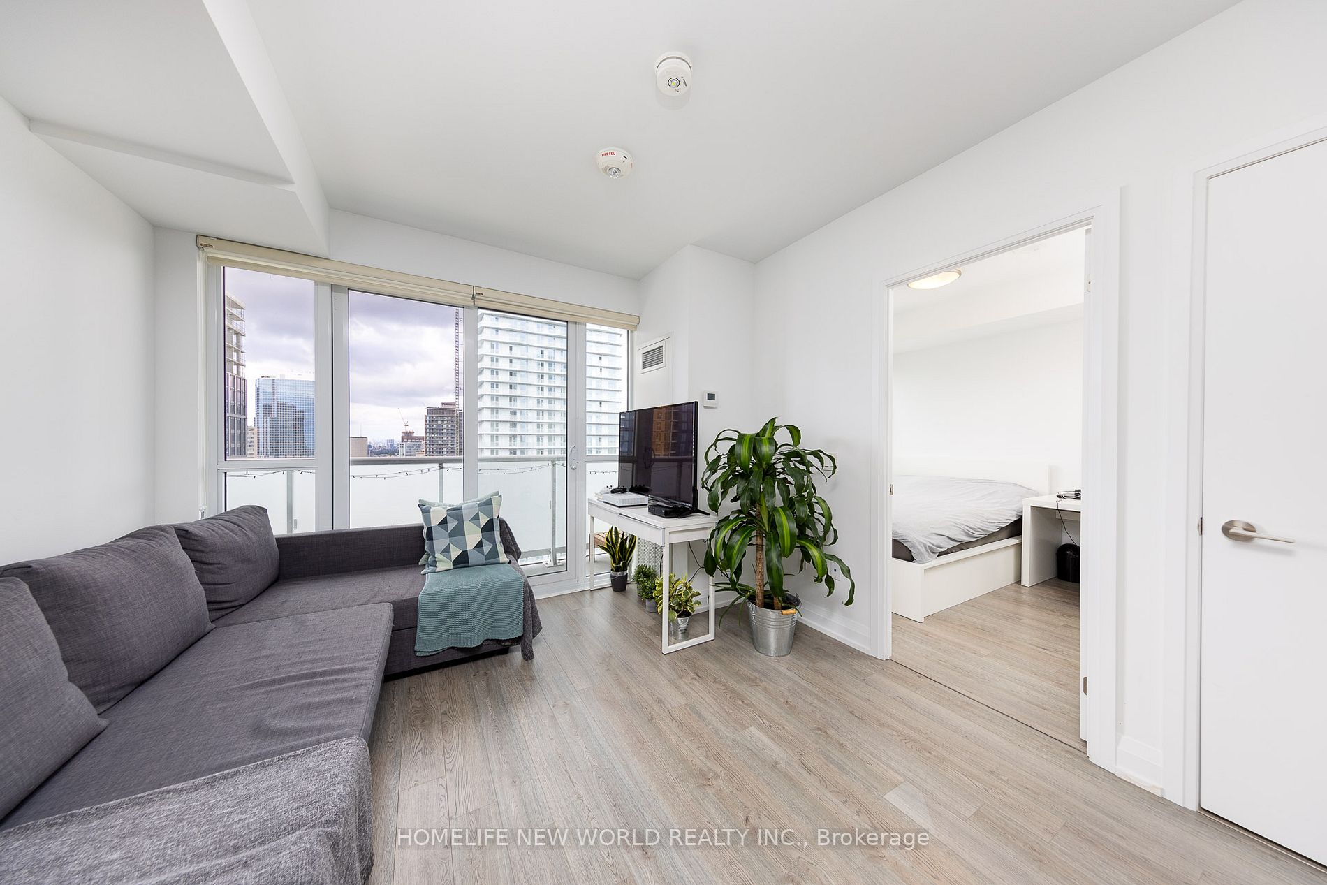 77 Mutual St, #3407