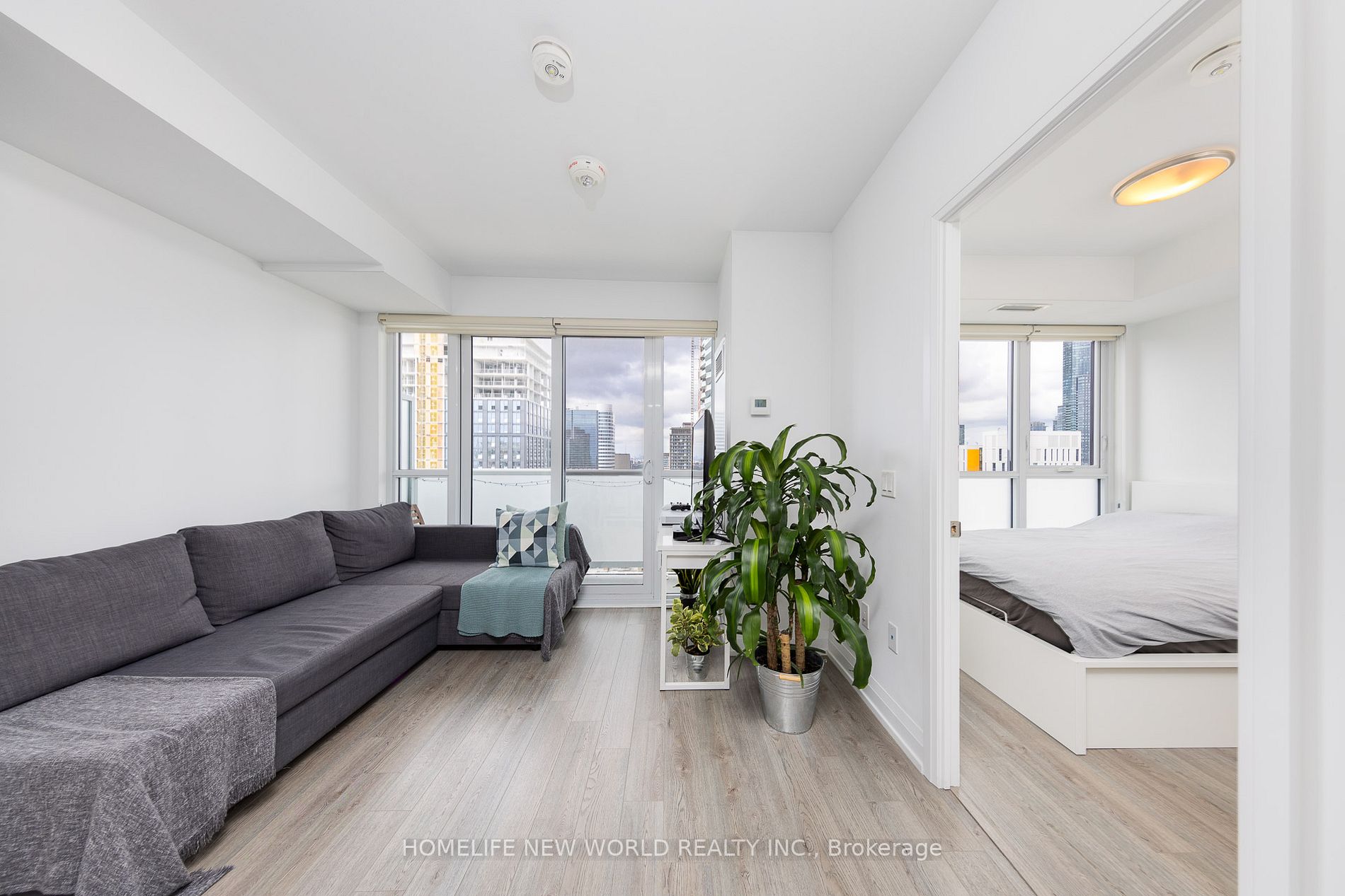77 Mutual St, #3407