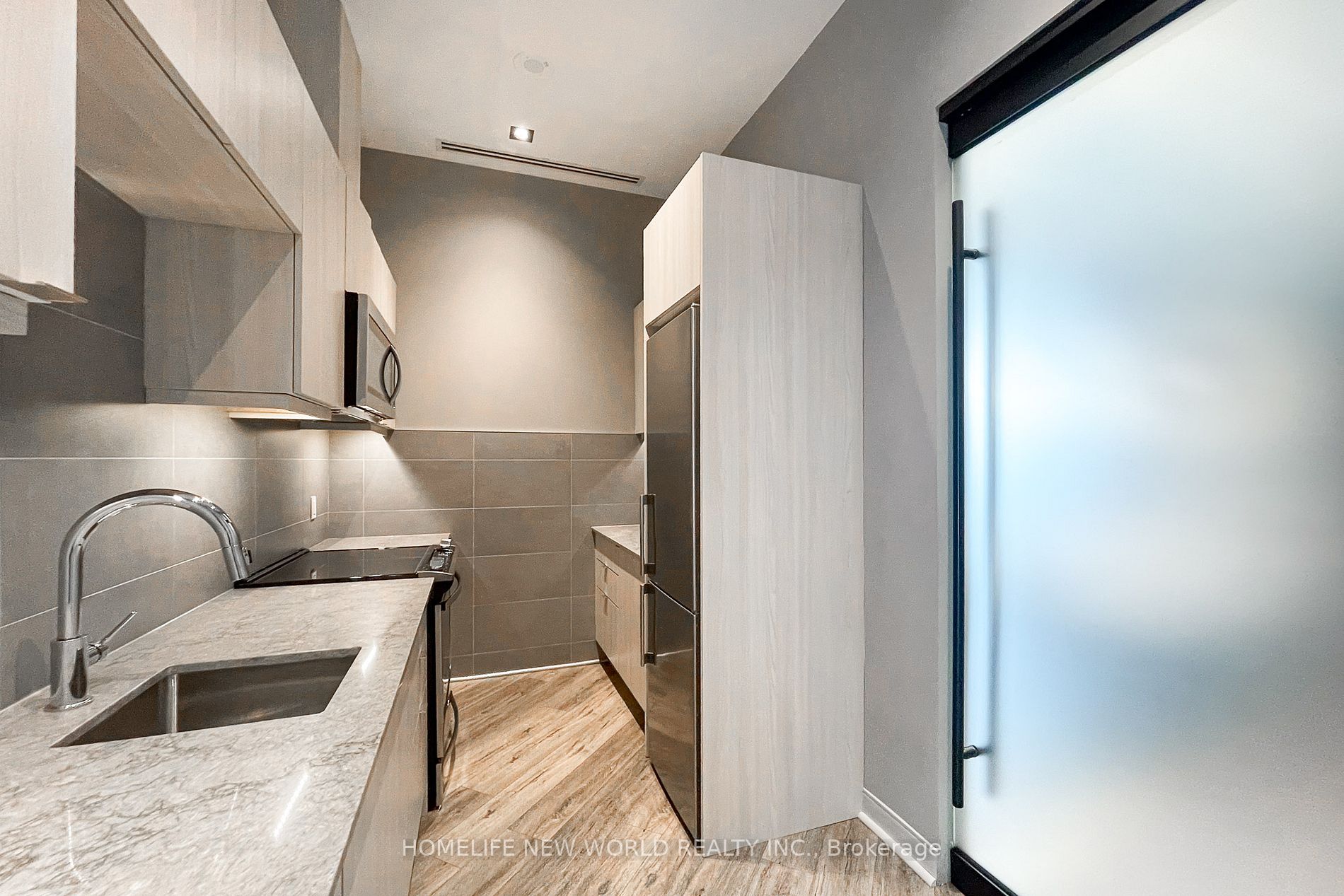 77 Mutual St, #3407