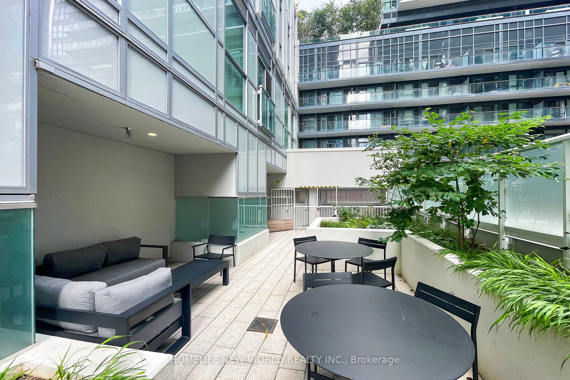 77 Mutual St, #3407