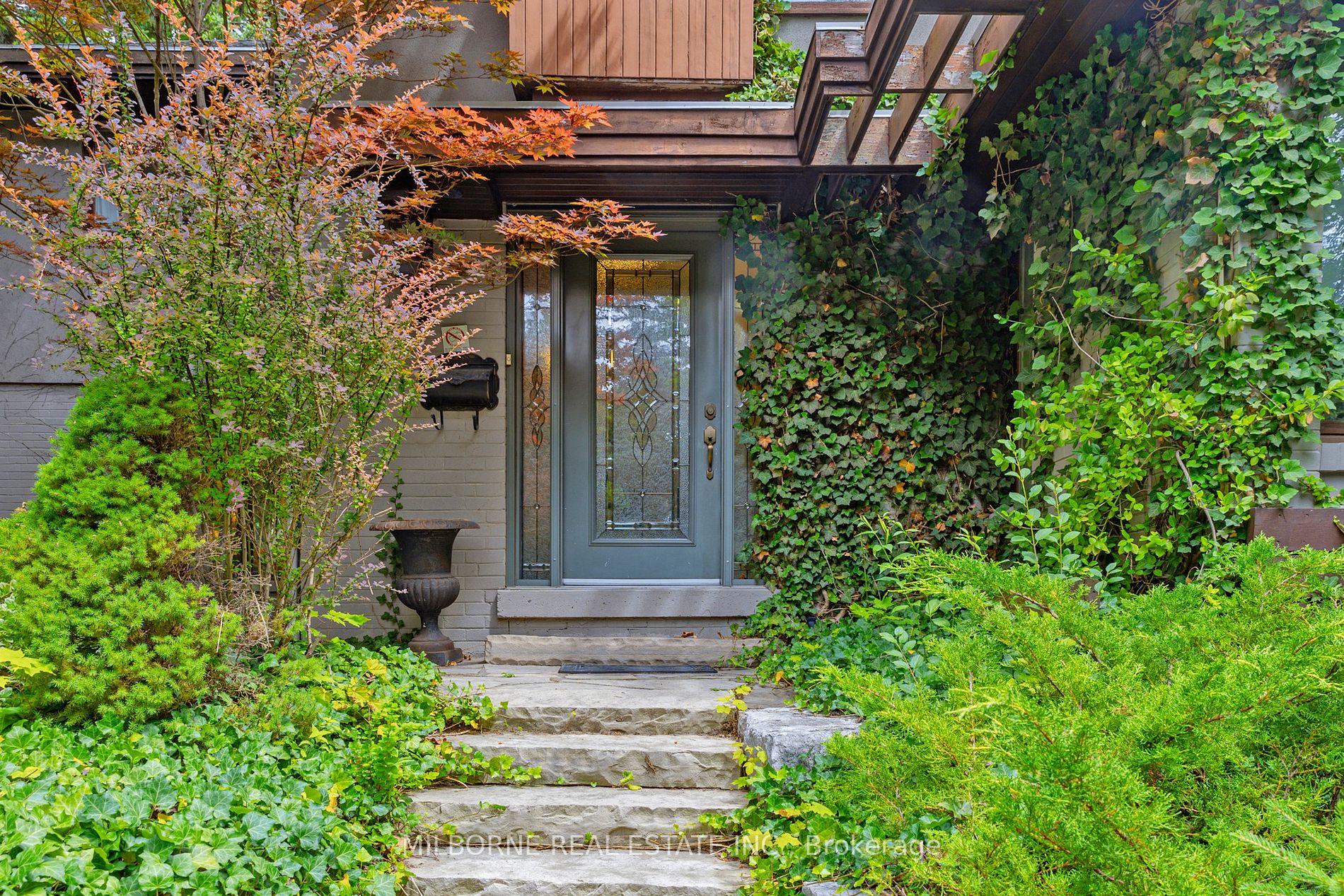 108 Donwoods Dr
