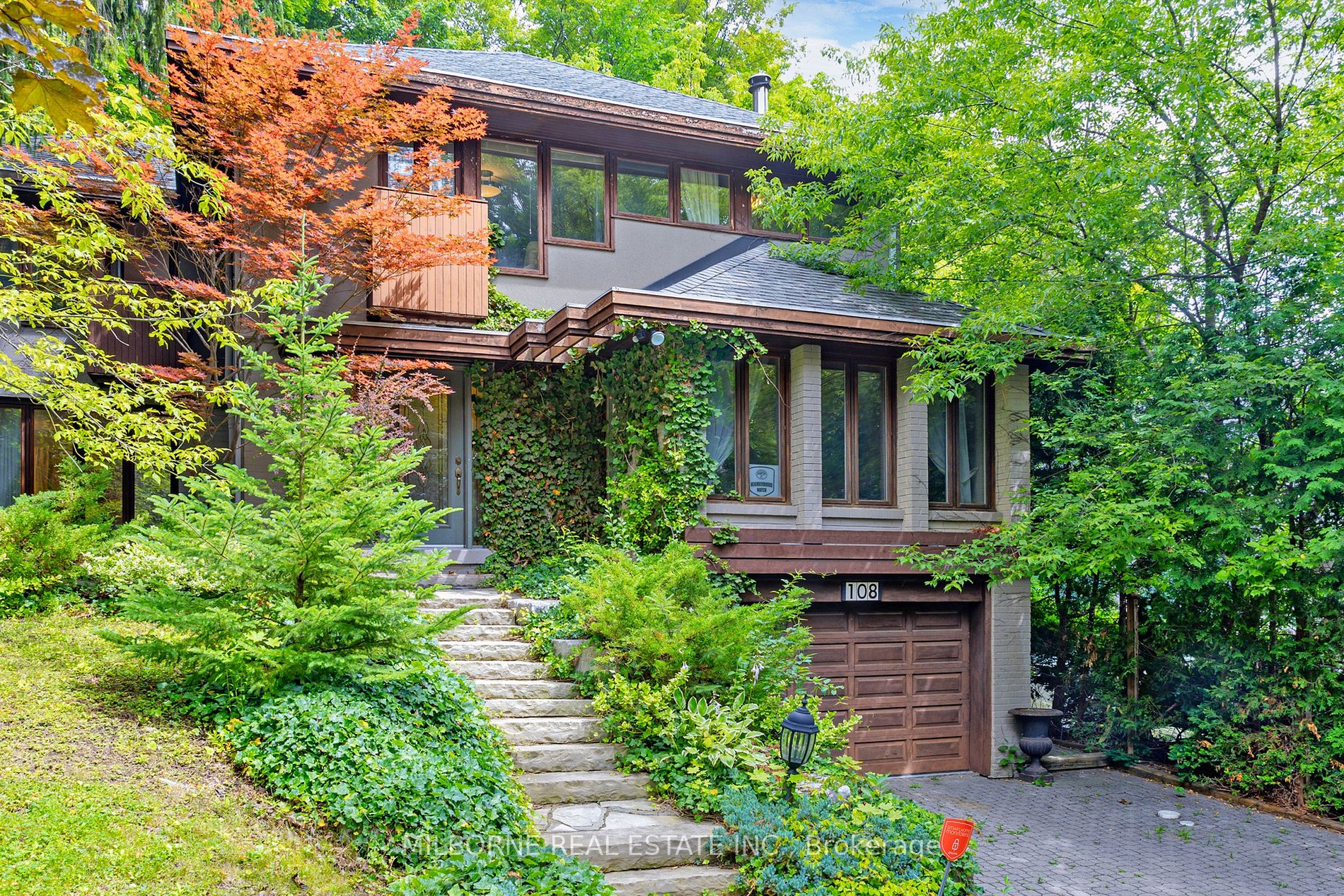 108 Donwoods Dr