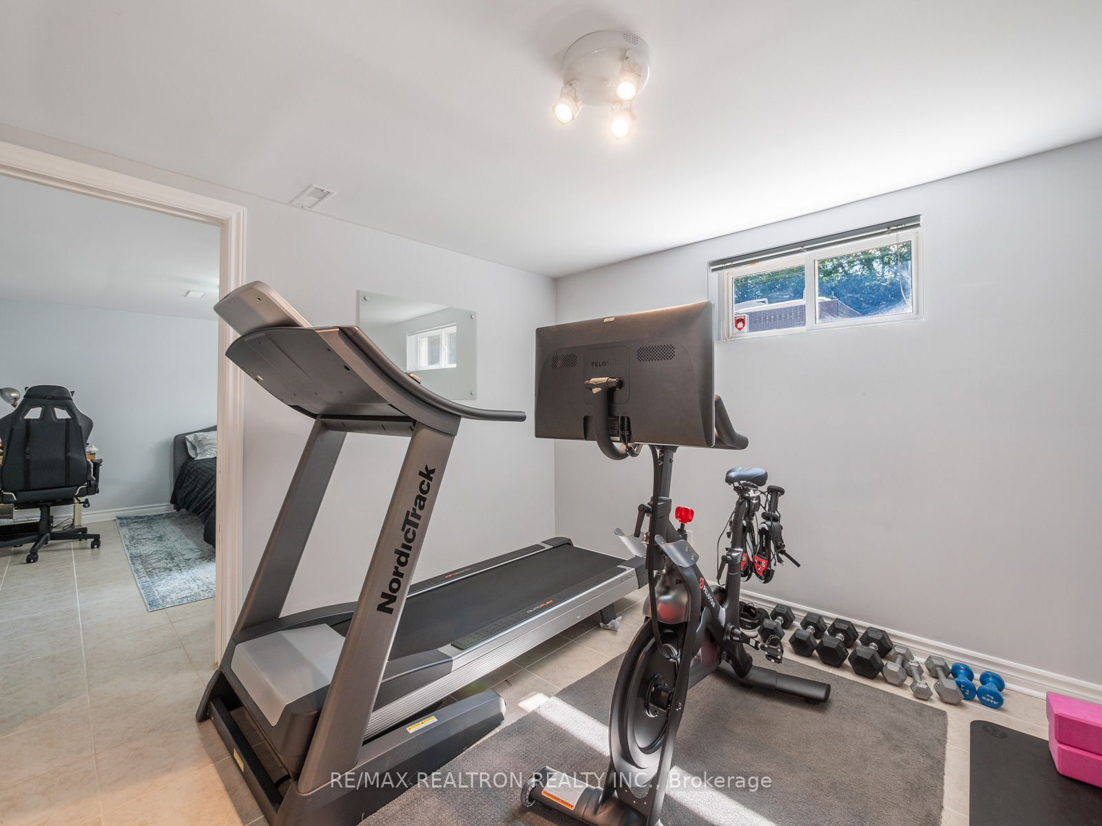 65 Invermay Ave