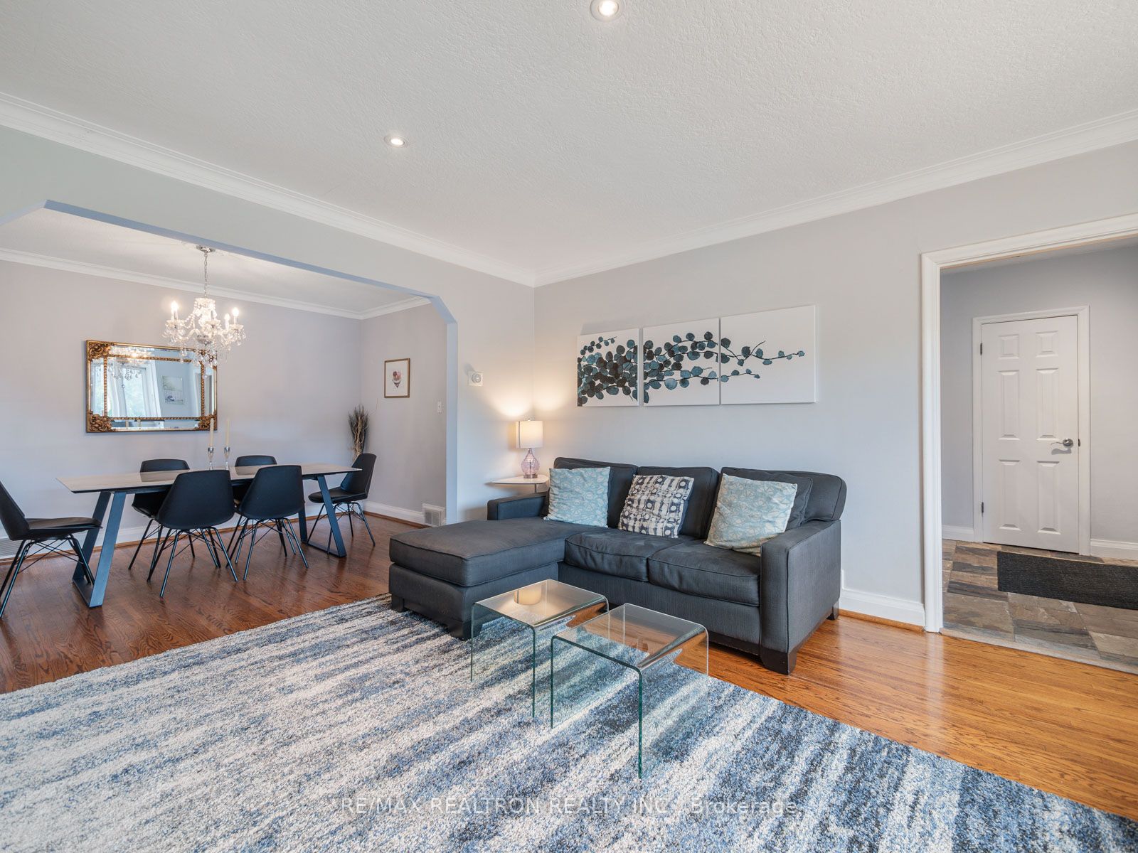 65 Invermay Ave