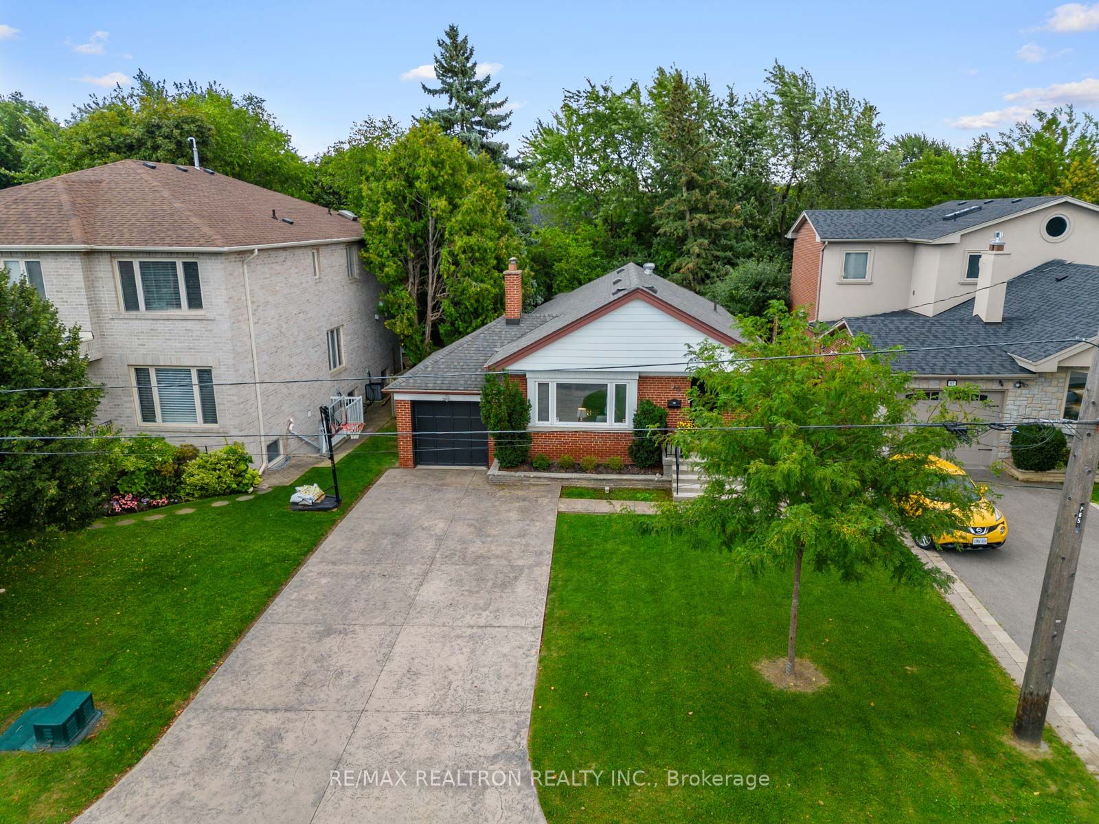 65 Invermay Ave