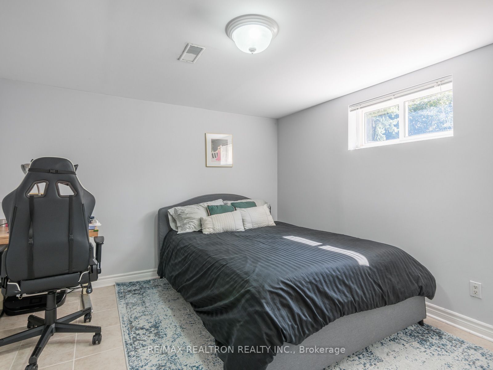 65 Invermay Ave