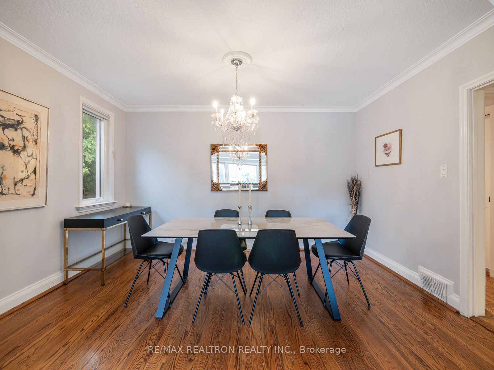65 Invermay Ave