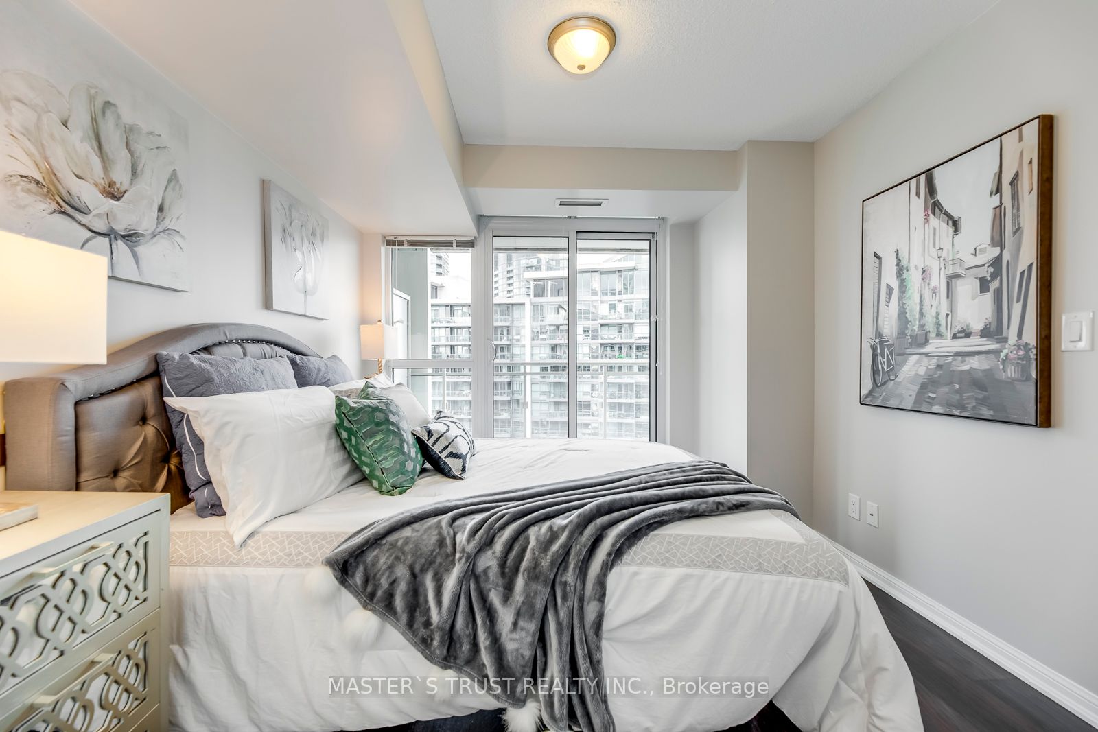 35 Bastion St, #1816