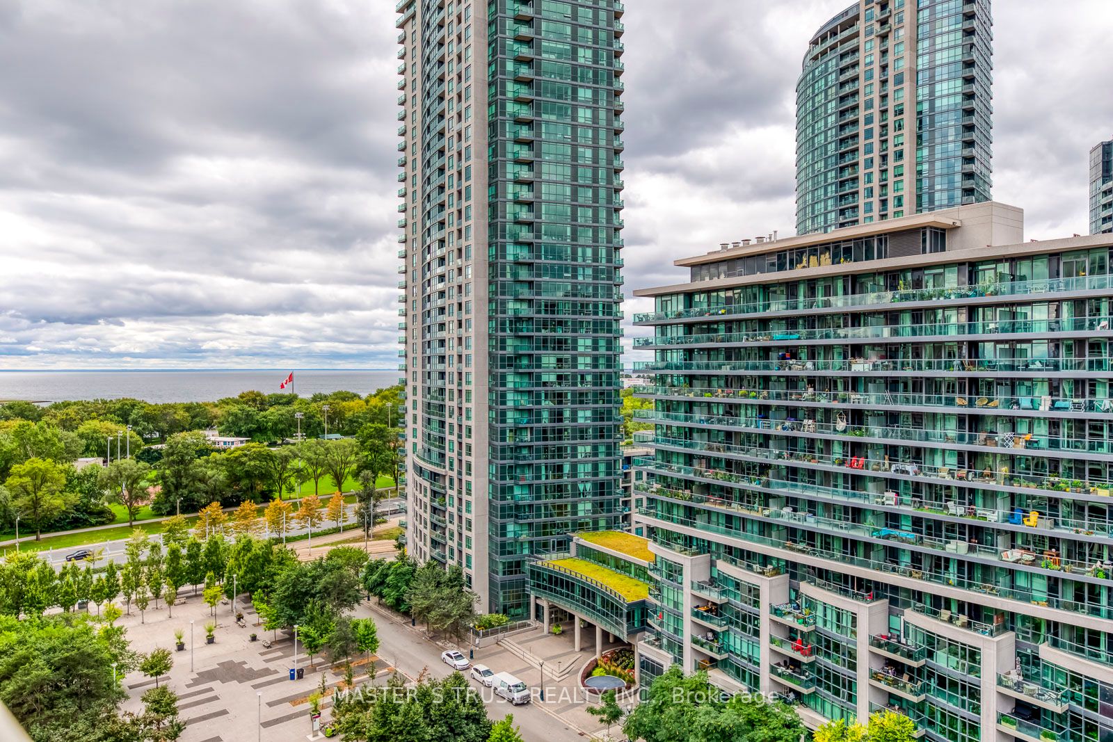 35 Bastion St, #1816
