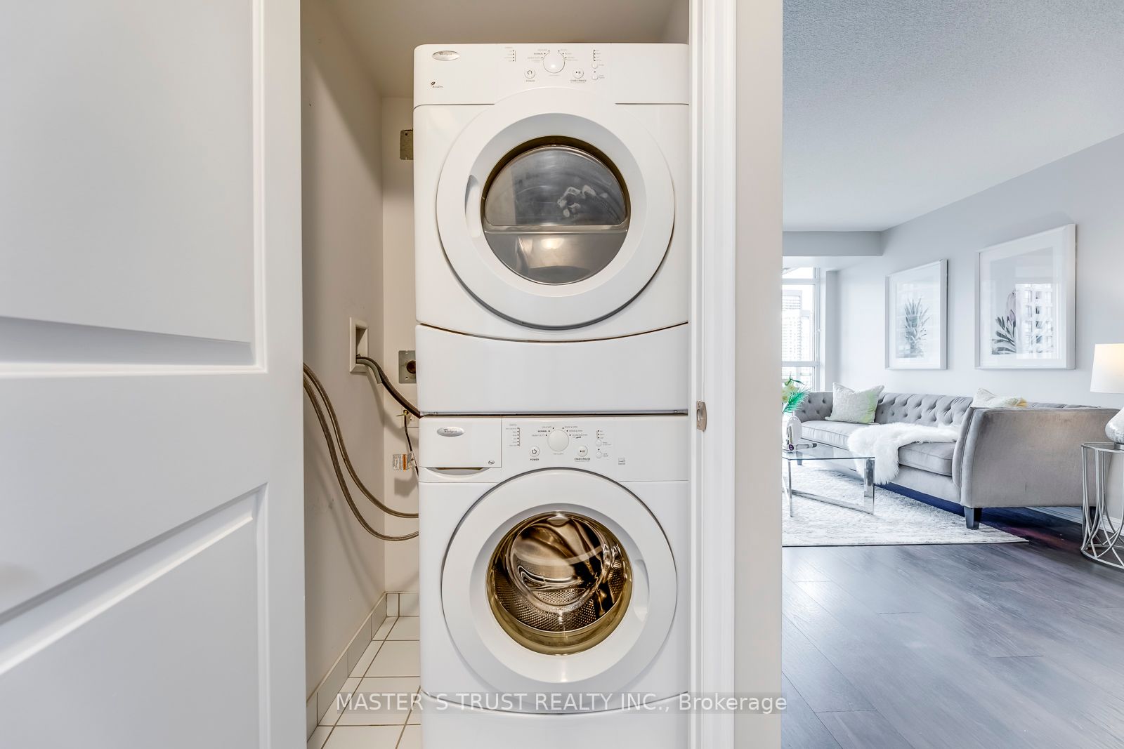 35 Bastion St, #1816