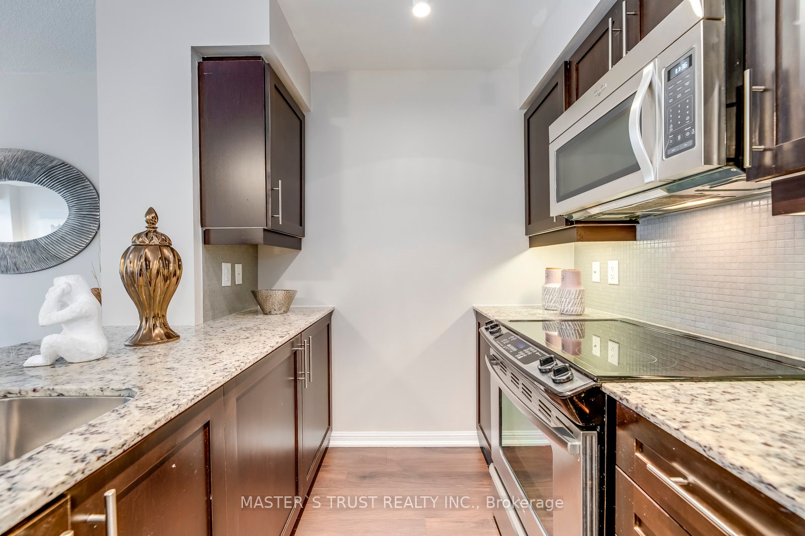 35 Bastion St, #1816