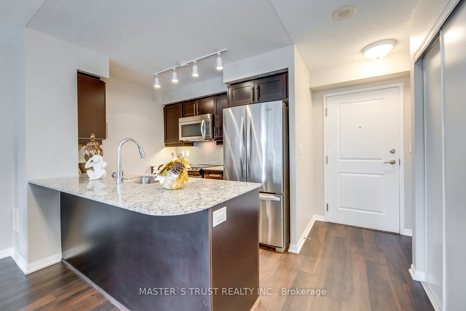 35 Bastion St, #1816