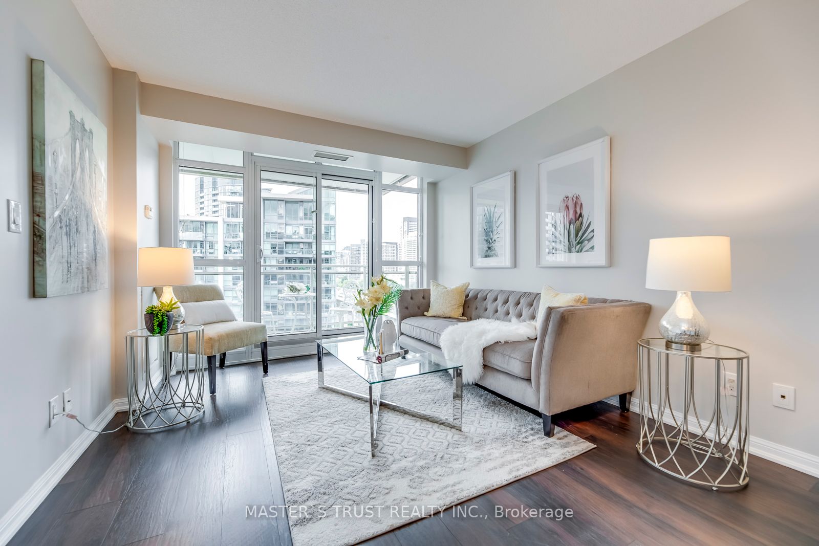 35 Bastion St, #1816