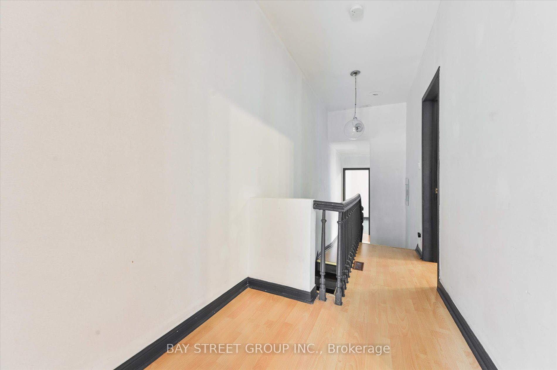 15 Kensington Ave