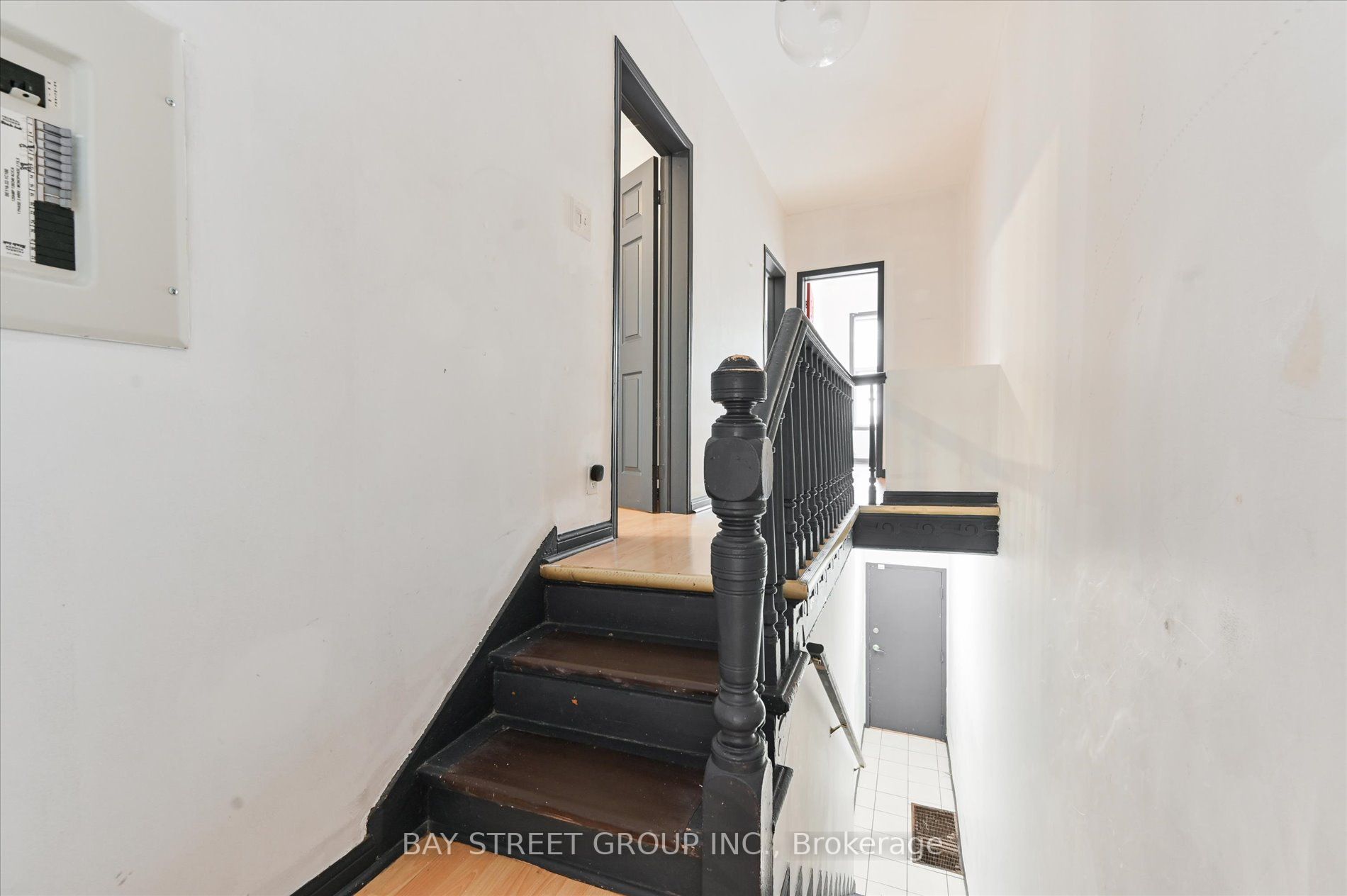 15 Kensington Ave