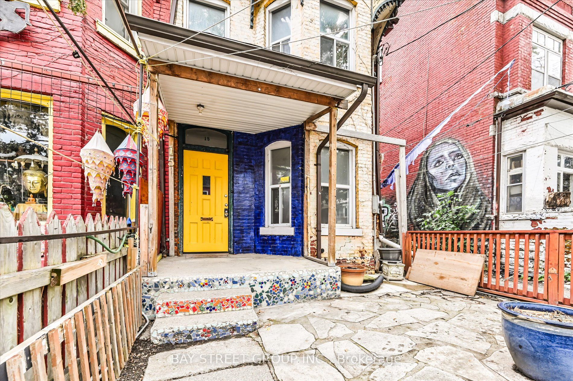 15 Kensington Ave