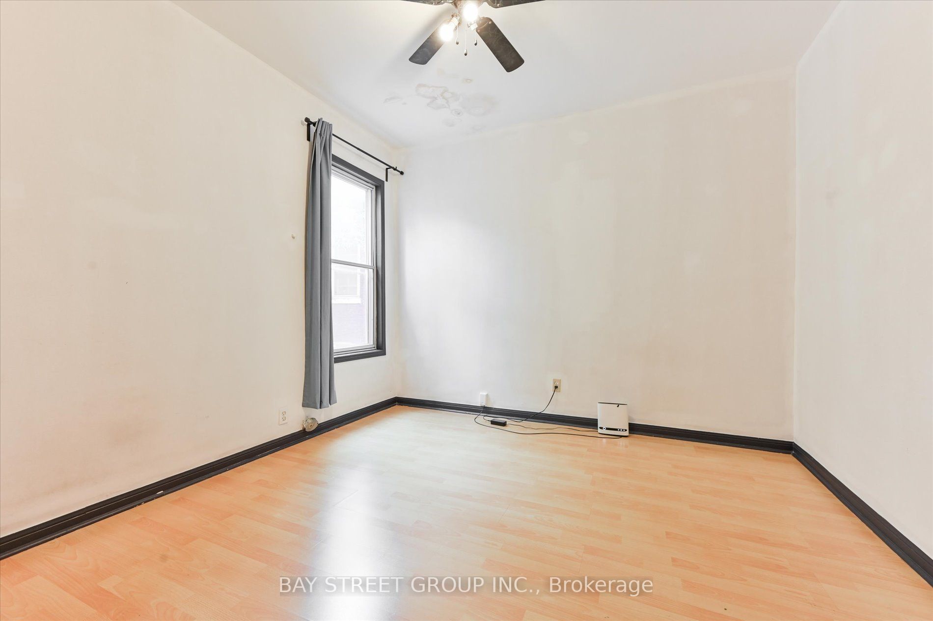 15 Kensington Ave