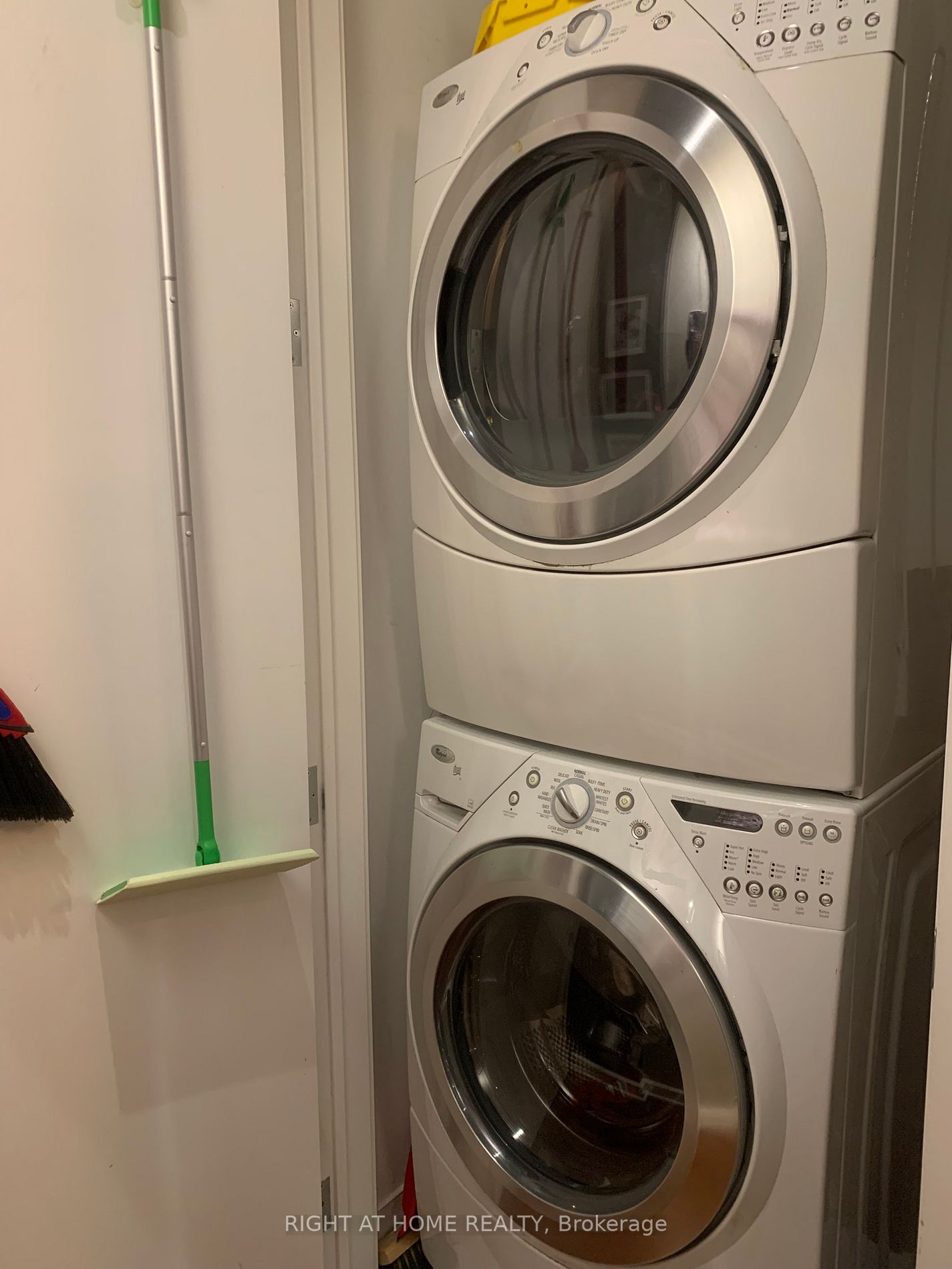 43 Hanna Ave, #317