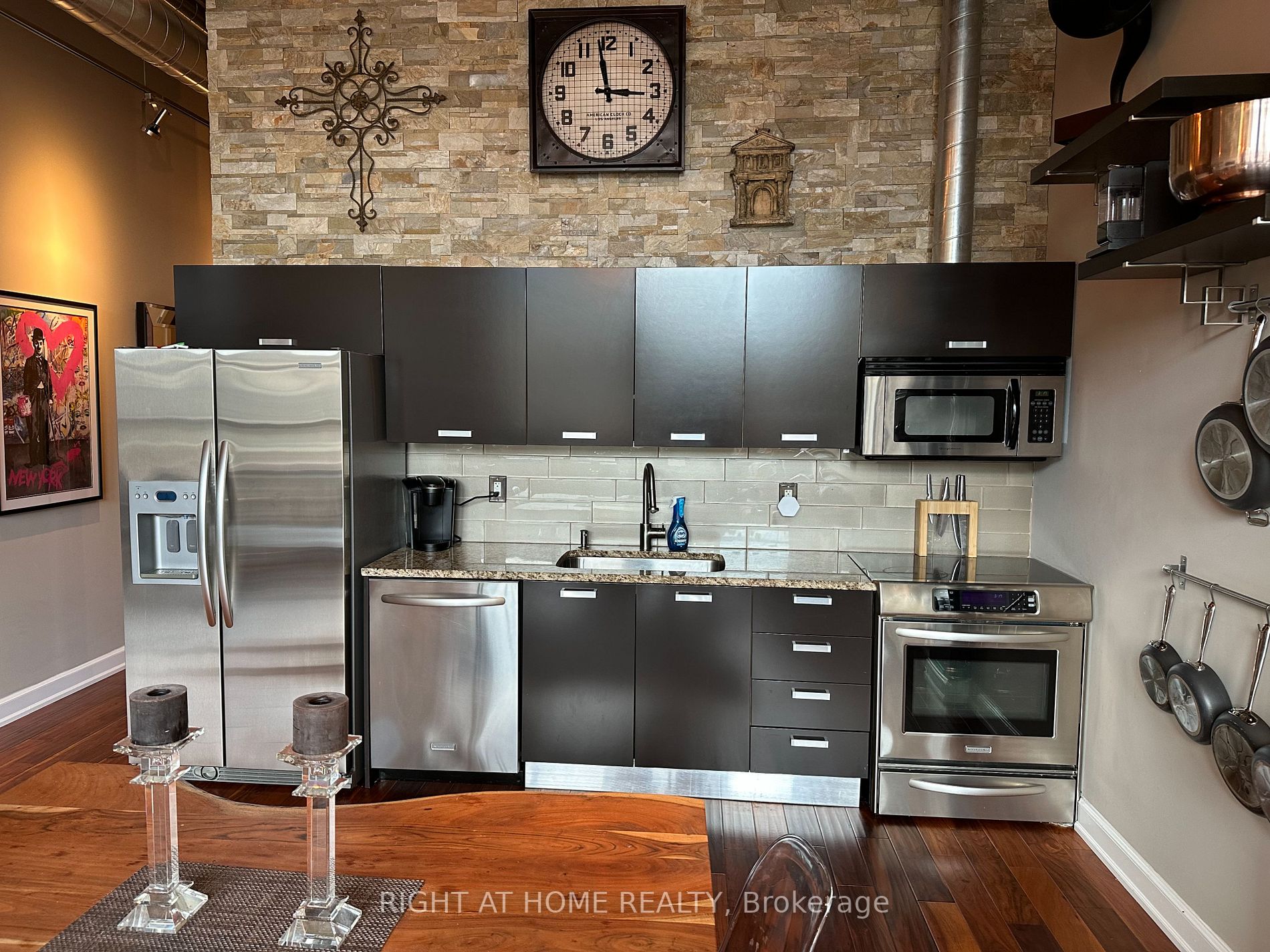 43 Hanna Ave, #317