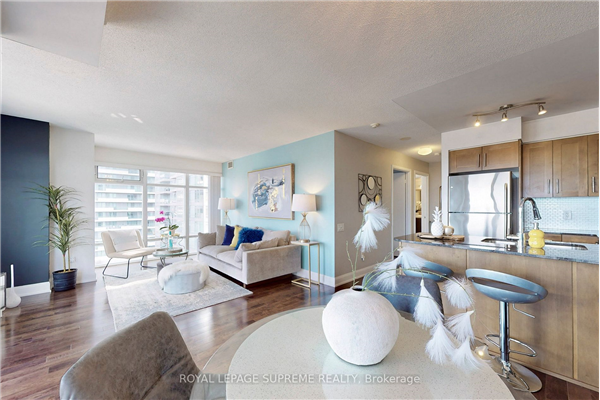 2181 Yonge St, Toronto