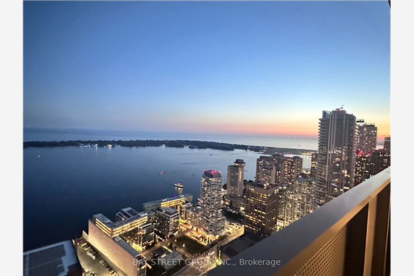55 Cooper St, Toronto