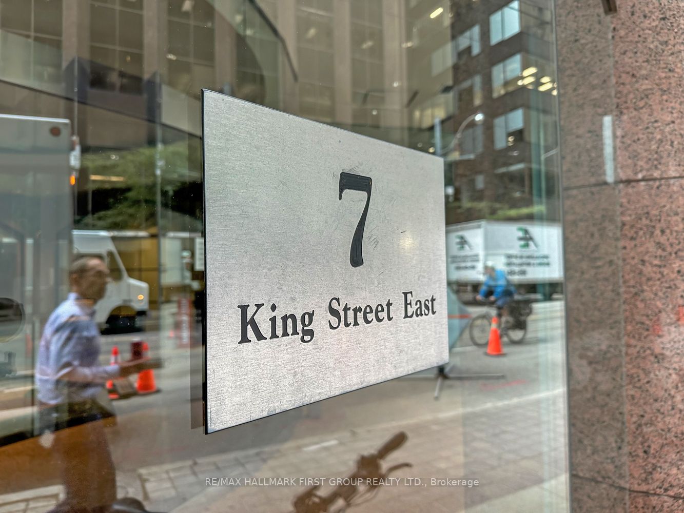 7 King St E, #1708