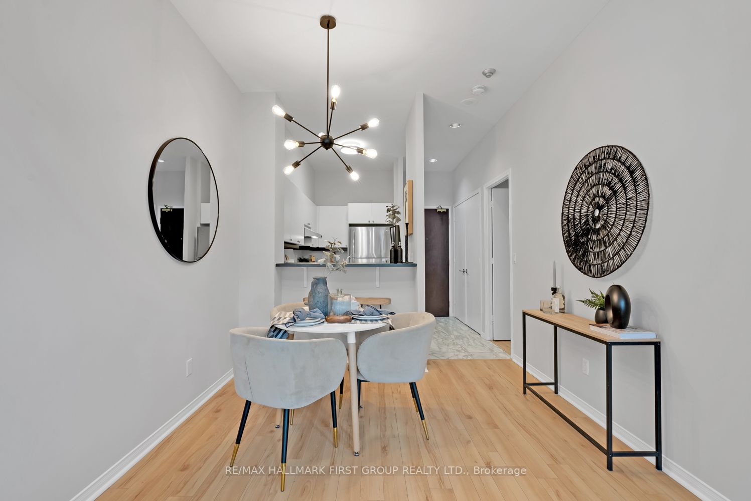 7 King St E, #1708
