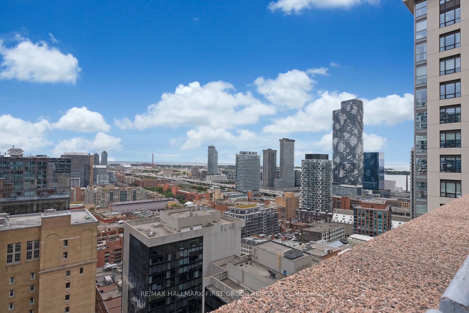 7 King St E, #1708