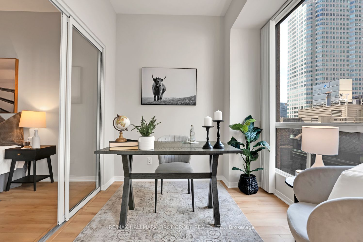 7 King St E, #1708