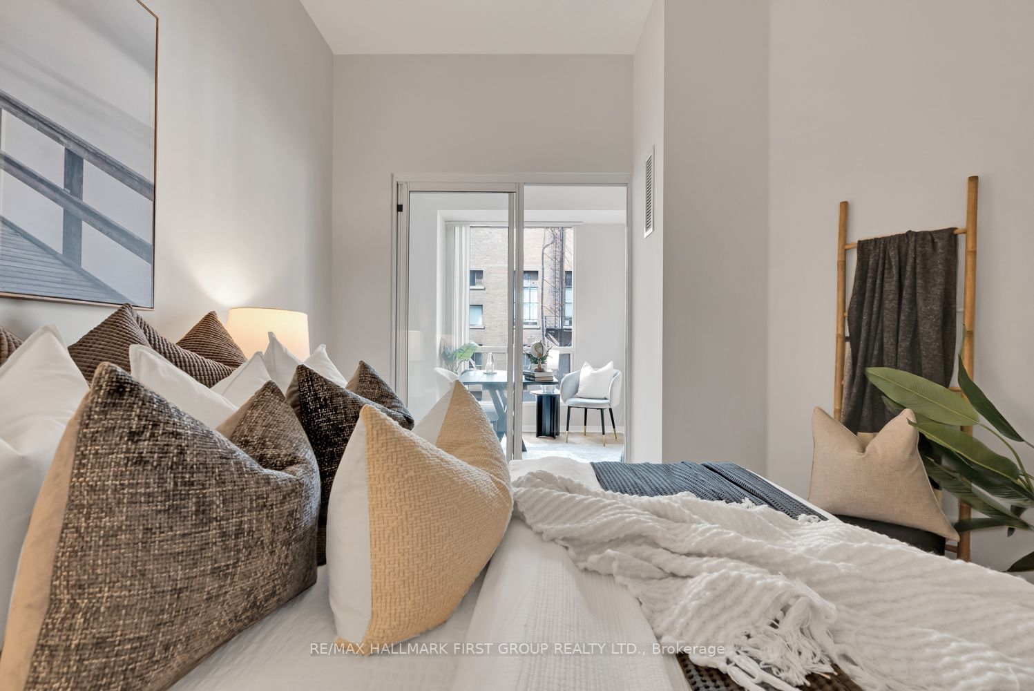 7 King St E, #1708