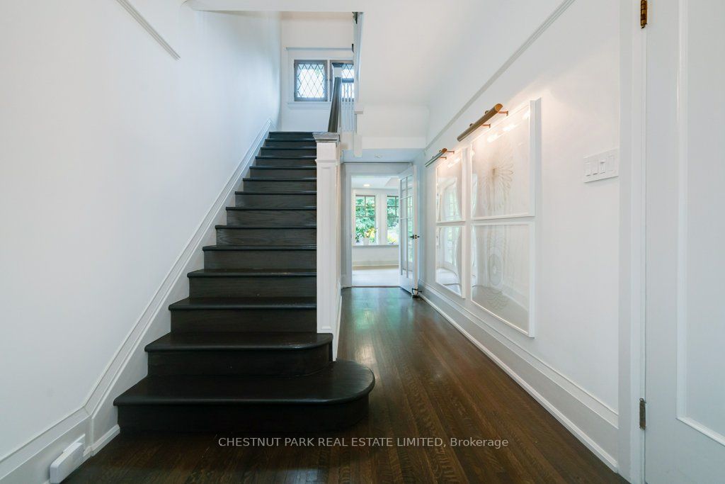 27 Glenview Ave