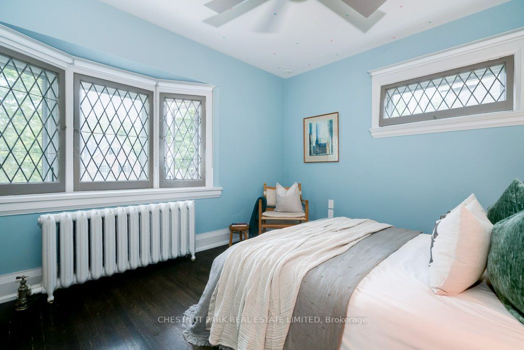 27 Glenview Ave