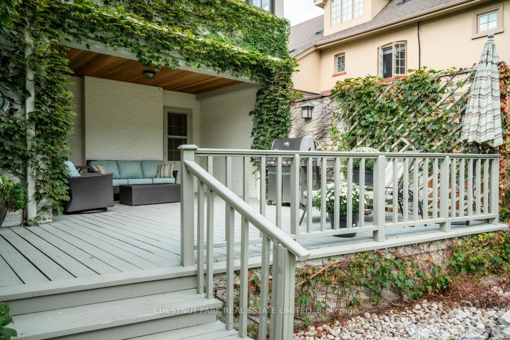 27 Glenview Ave