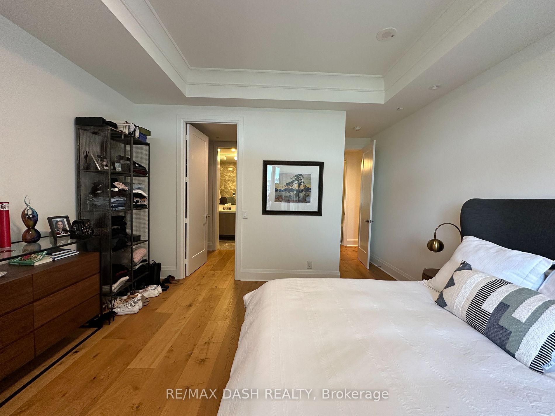 151 Avenue Road, #1002