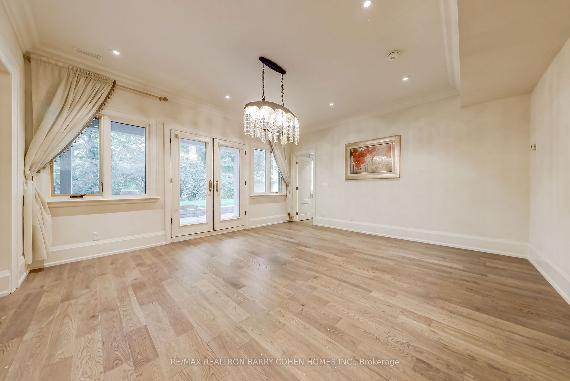 17 Artinger Crt