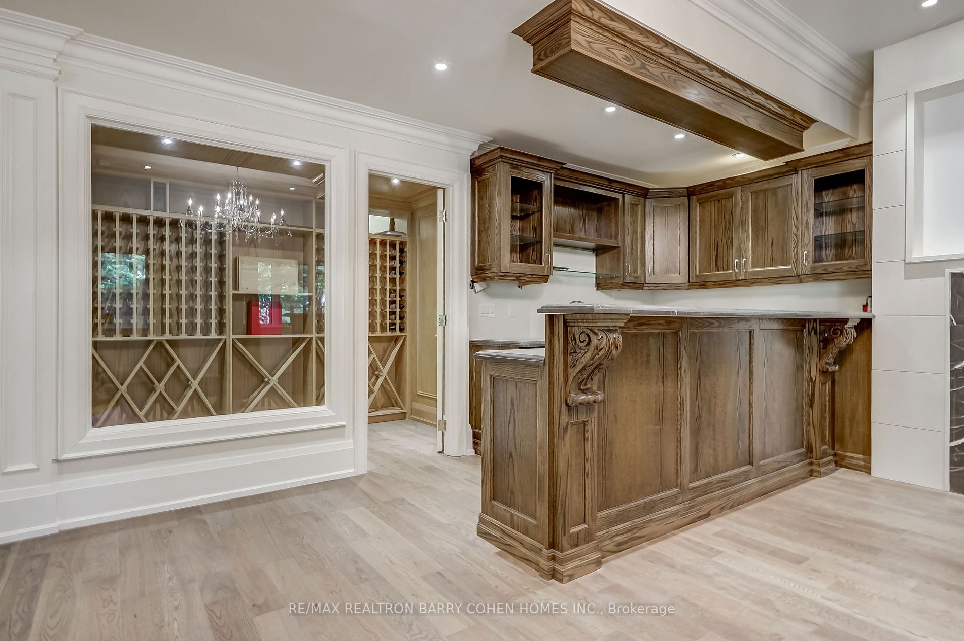 17 Artinger Crt