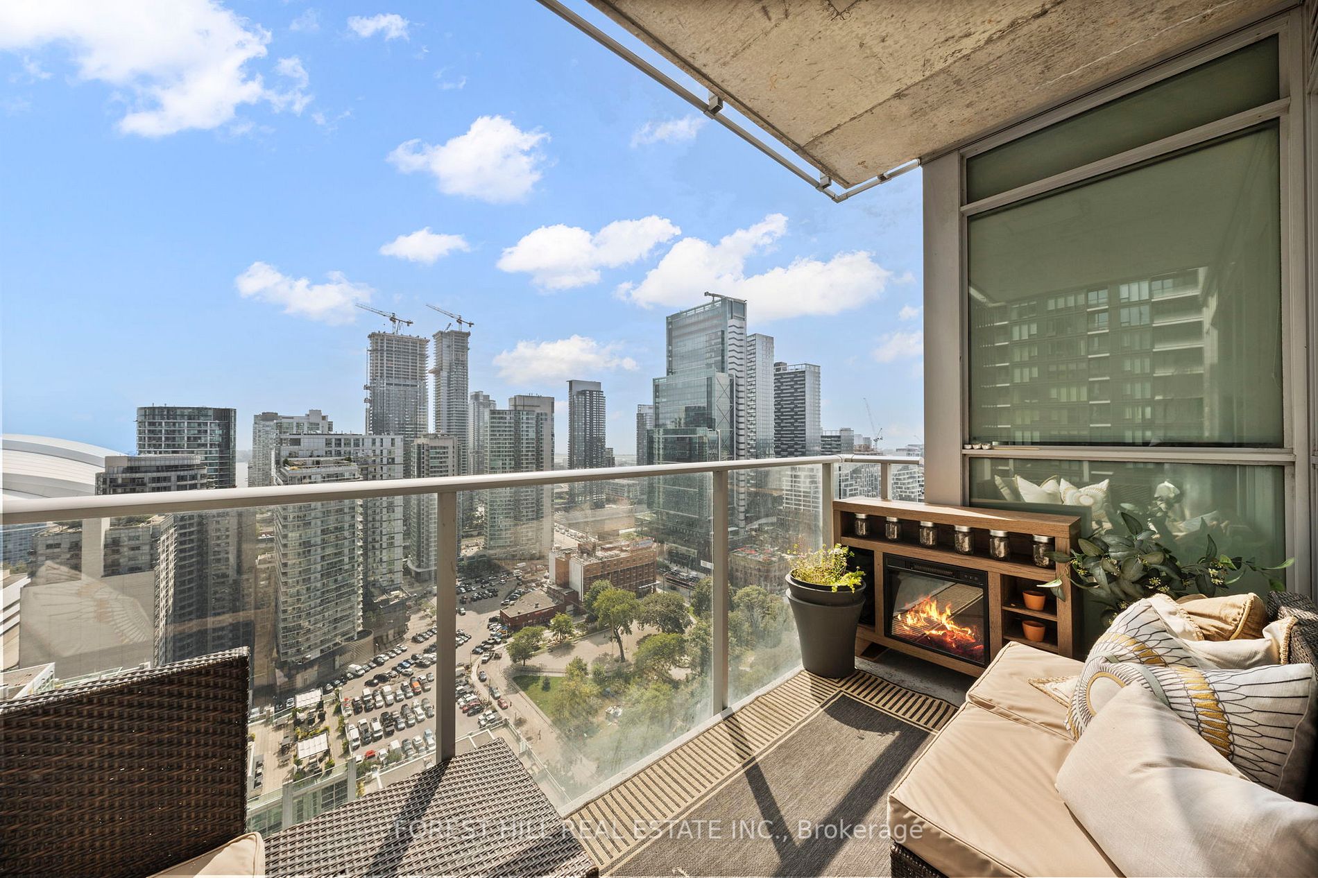 375 King St W, #2603