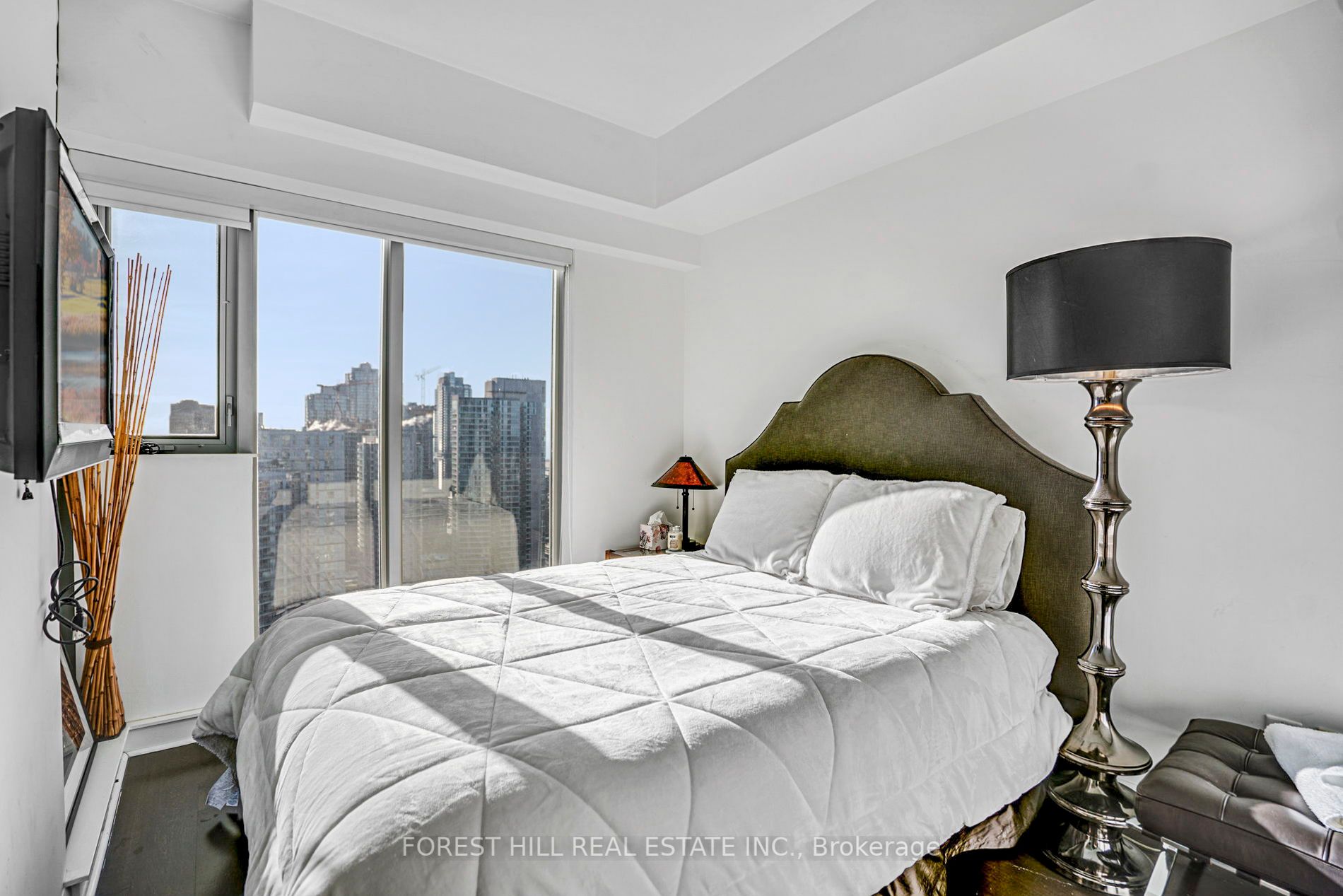 375 King St W, #2603