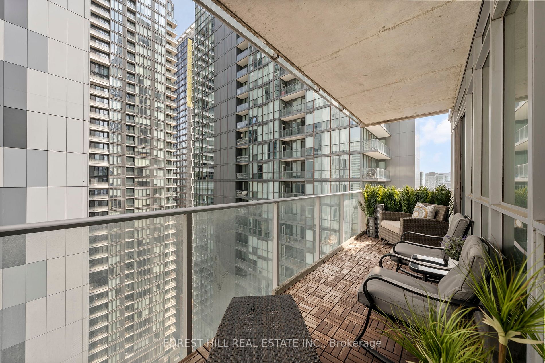 375 King St W, #2603
