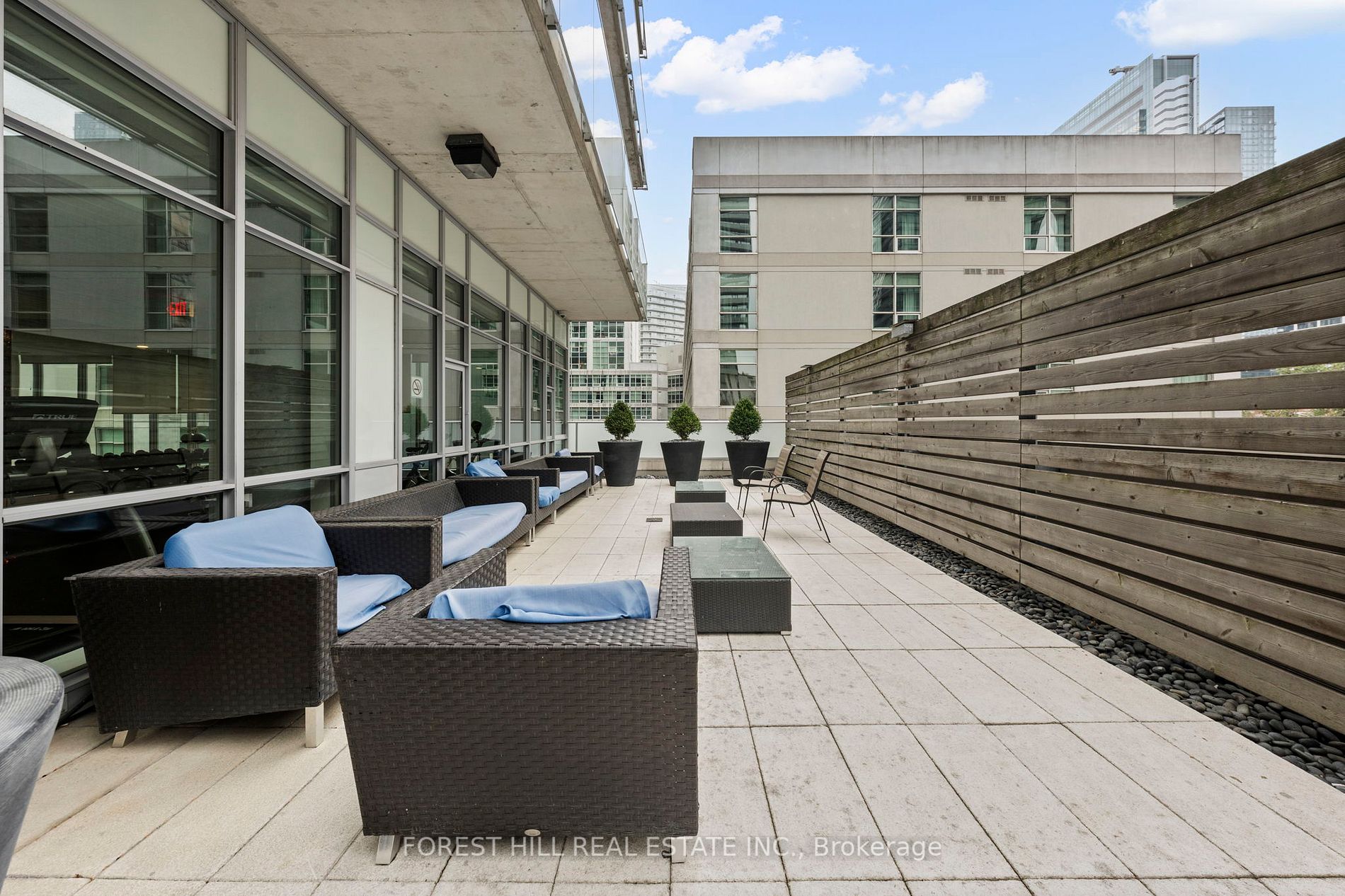 375 King St W, #2603