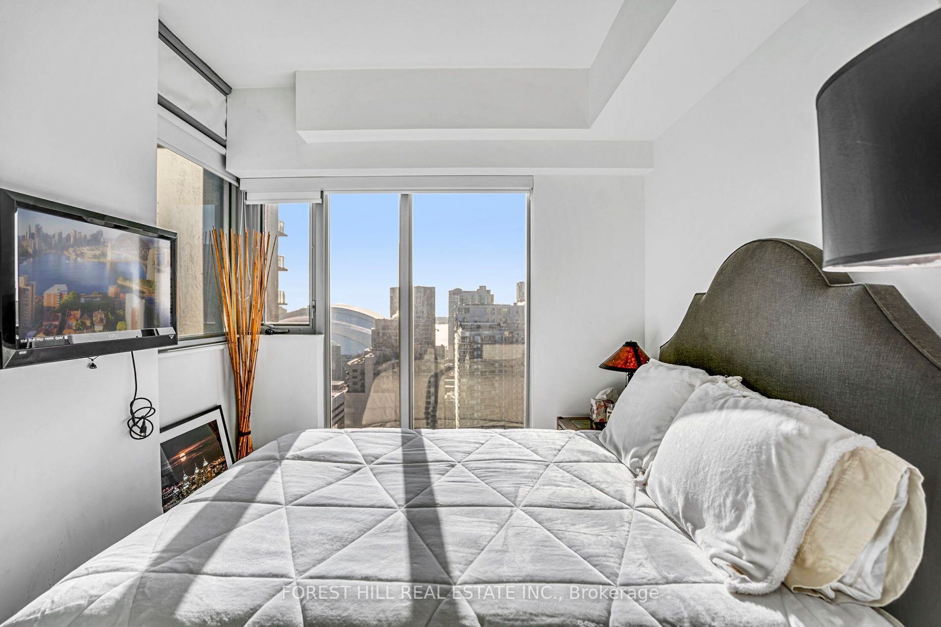 375 King St W, #2603