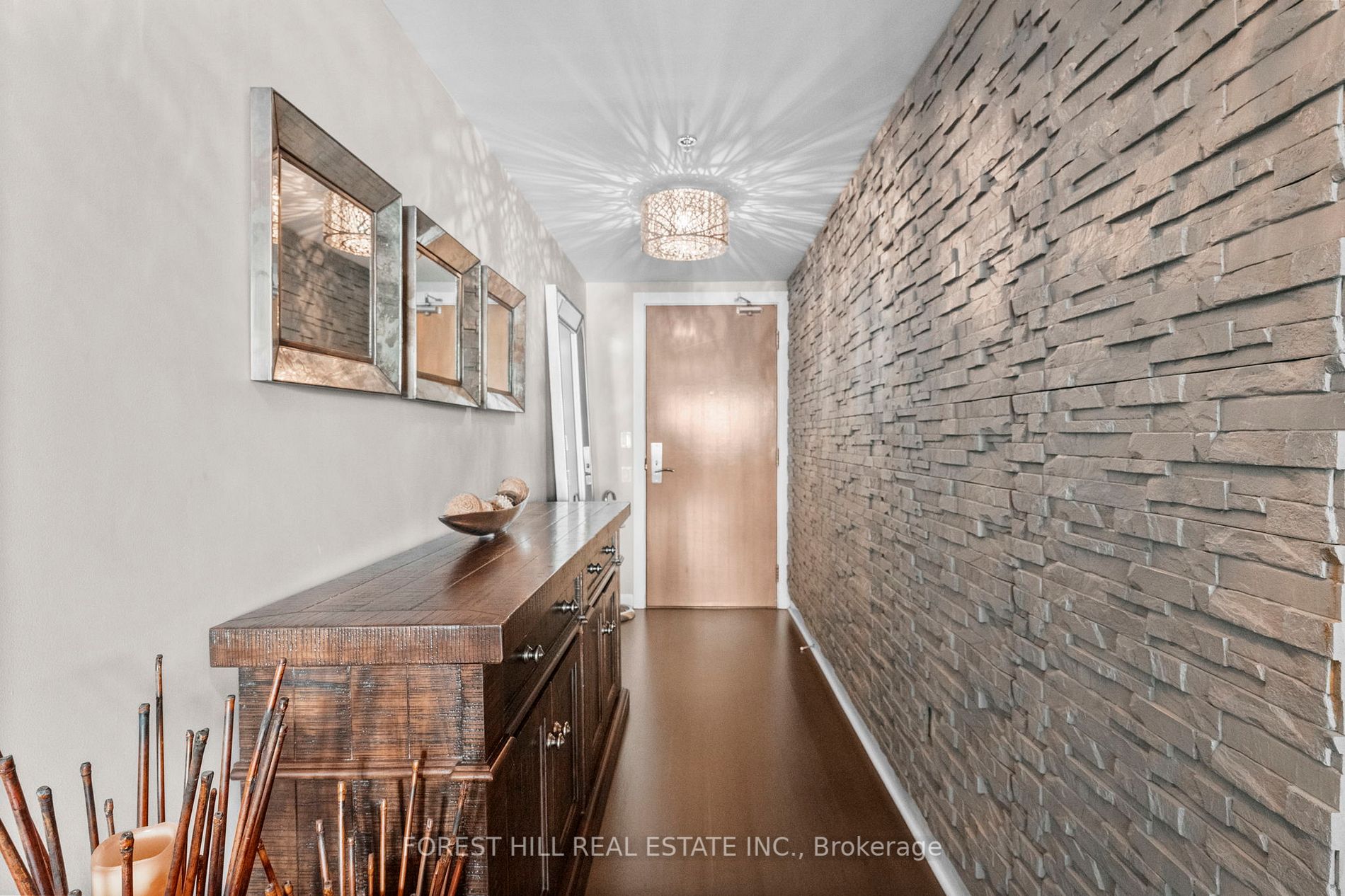 375 King St W, #2603