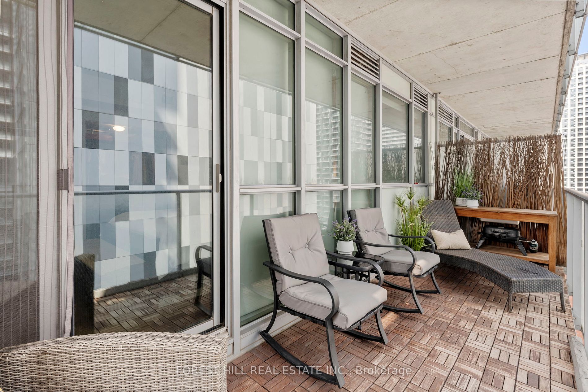 375 King St W, #2603