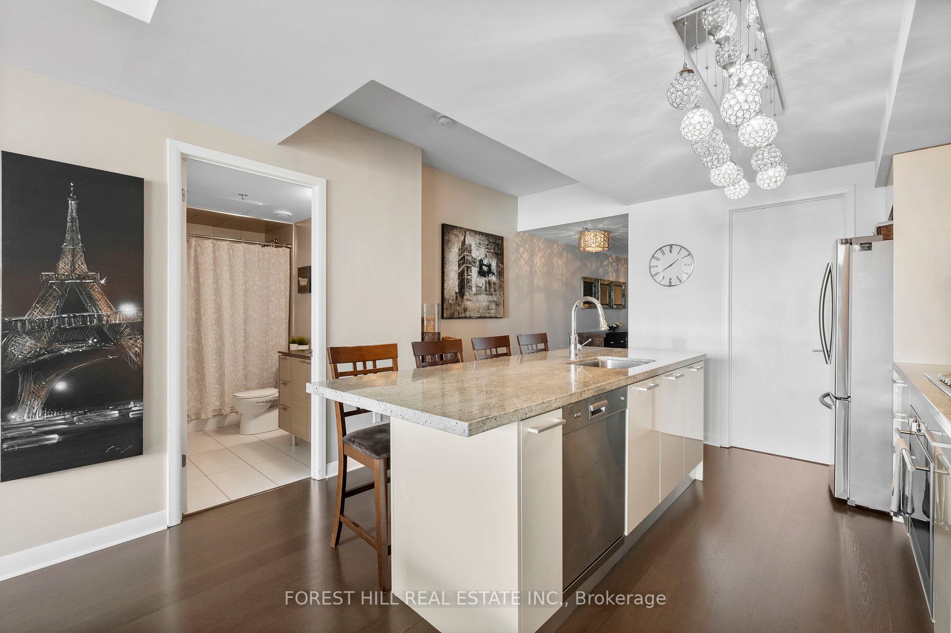 375 King St W, #2603