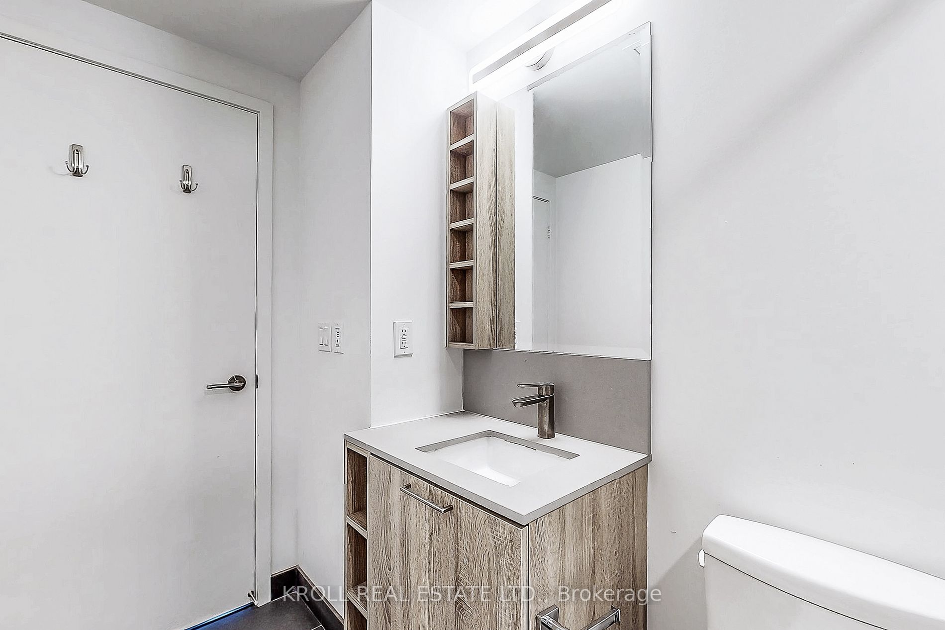 19 Western Battery Rd, #2216