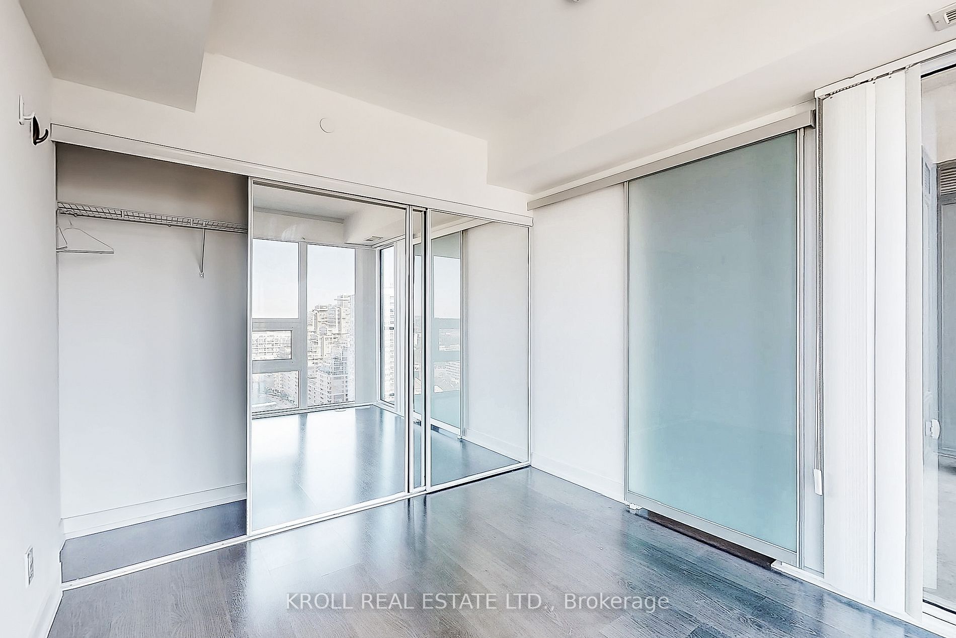 19 Western Battery Rd, #2216