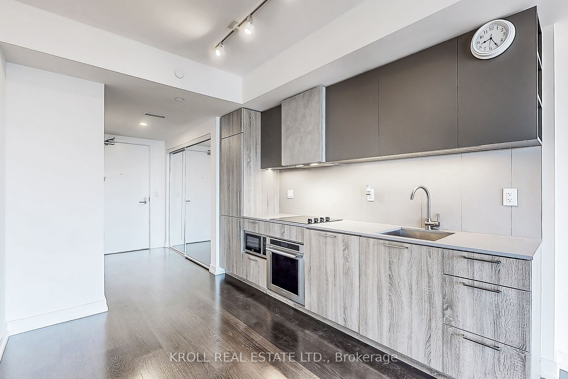 19 Western Battery Rd, #2216