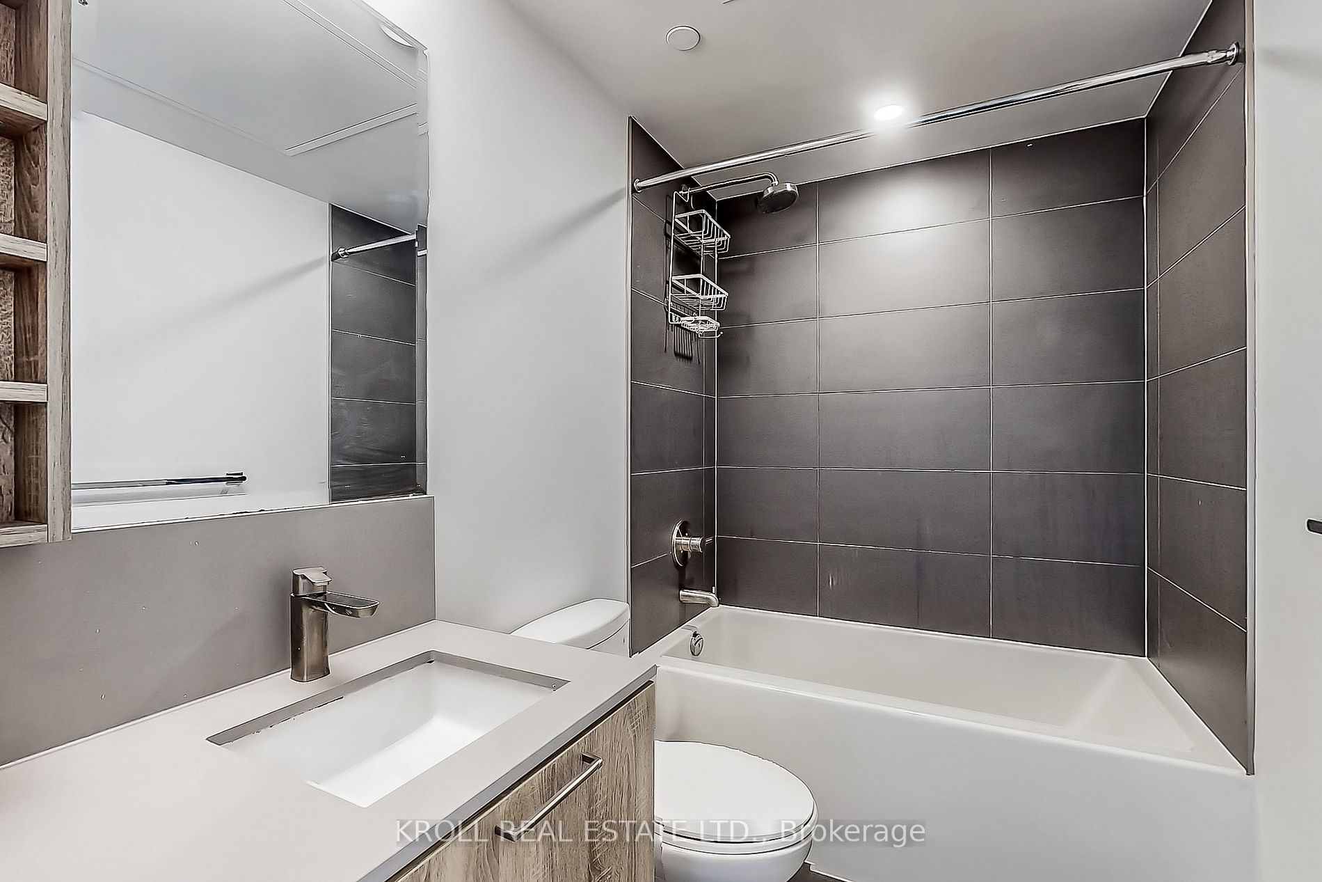19 Western Battery Rd, #2216